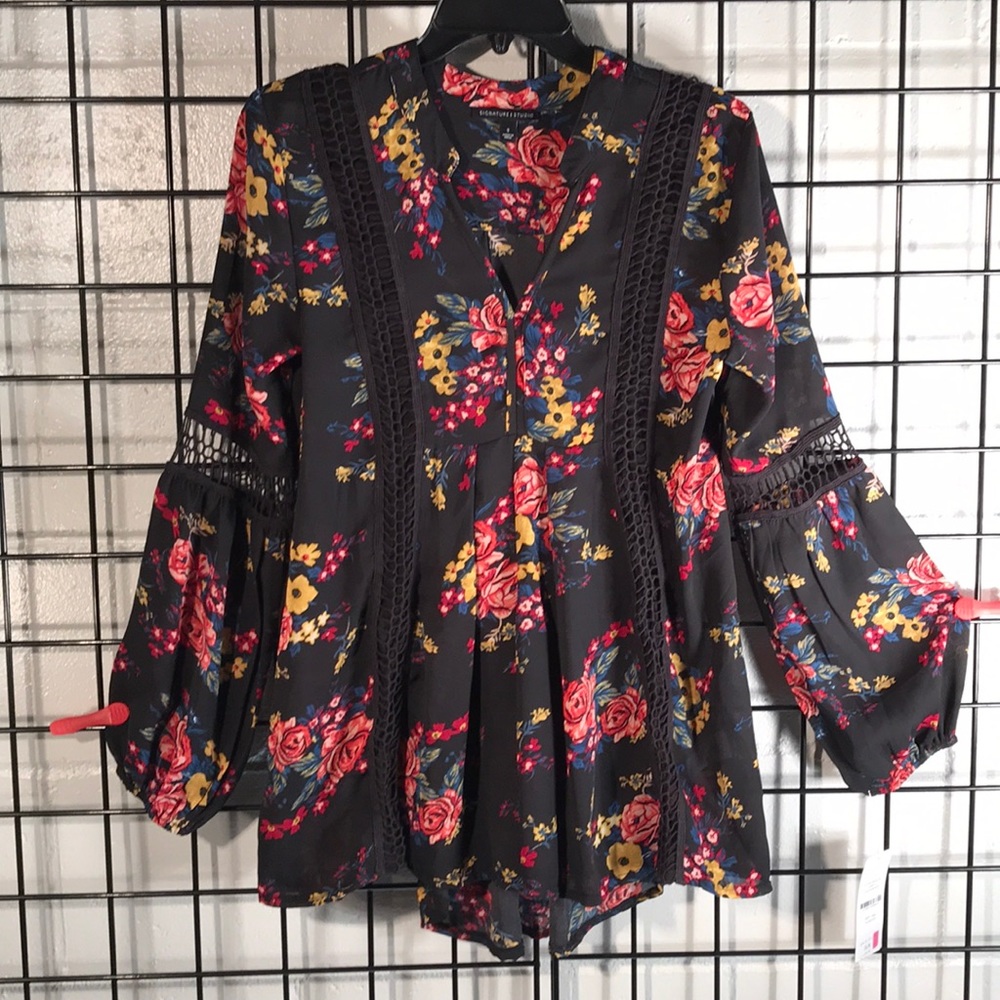 Signature studio blouse top caftan Sz S new